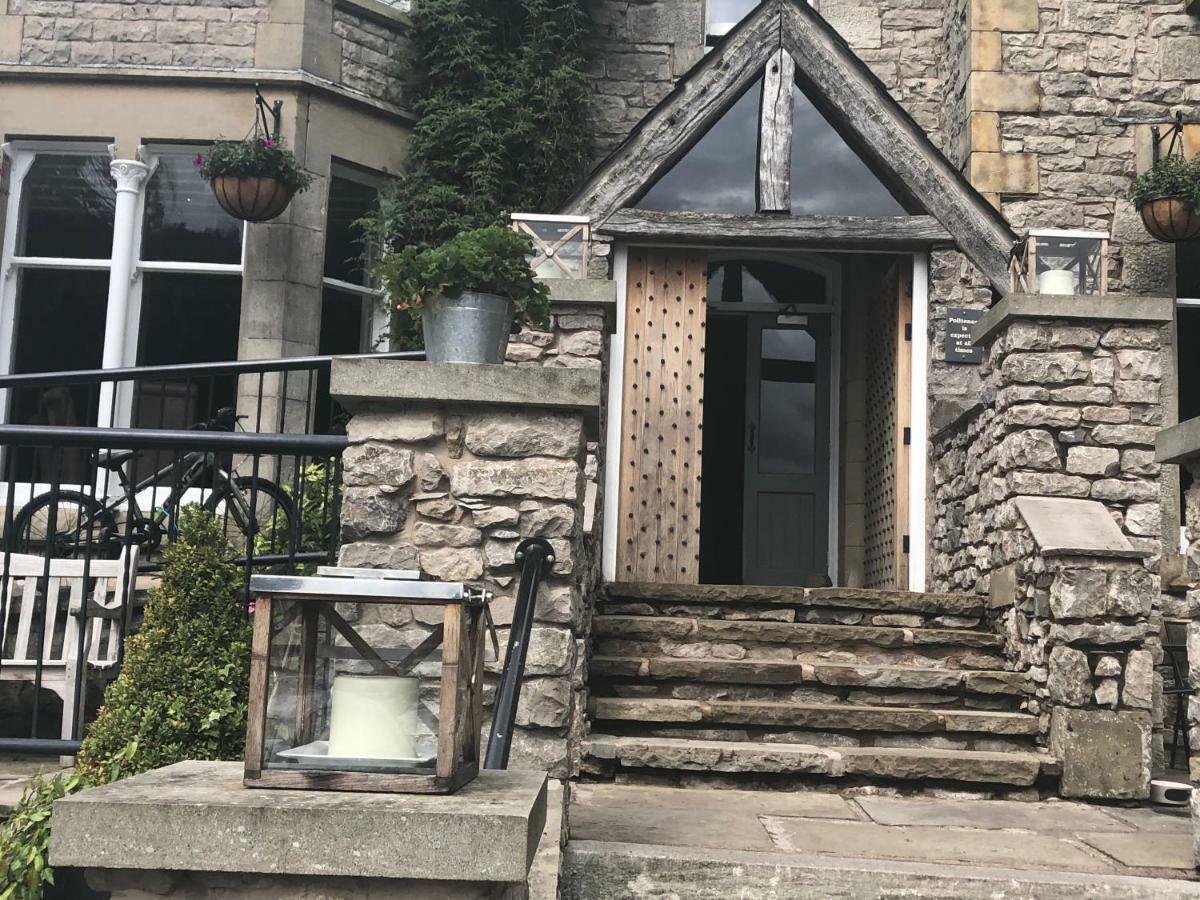 Romneys Apartments & Suites Kendal Exteriör bild
